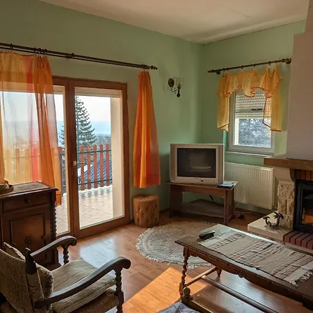 Valeria Vendeghaz * ブダカラース